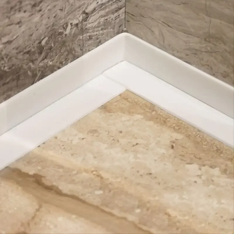 1 rotolo di nastro autoadesivo impermeabile in PVC bianco: perfetto per bagno, lavello e cucina: una appiccicosità super forte!