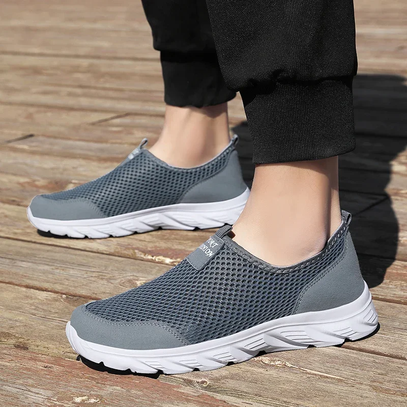 MAEDEF Modische, atmungsaktive Herren-Freizeitschuhe, leichter Outdoor-Walking-Schuh, rutschfeste Herren-Turnschuhe, zum Hineinschlüpfen, bequeme Schuhe