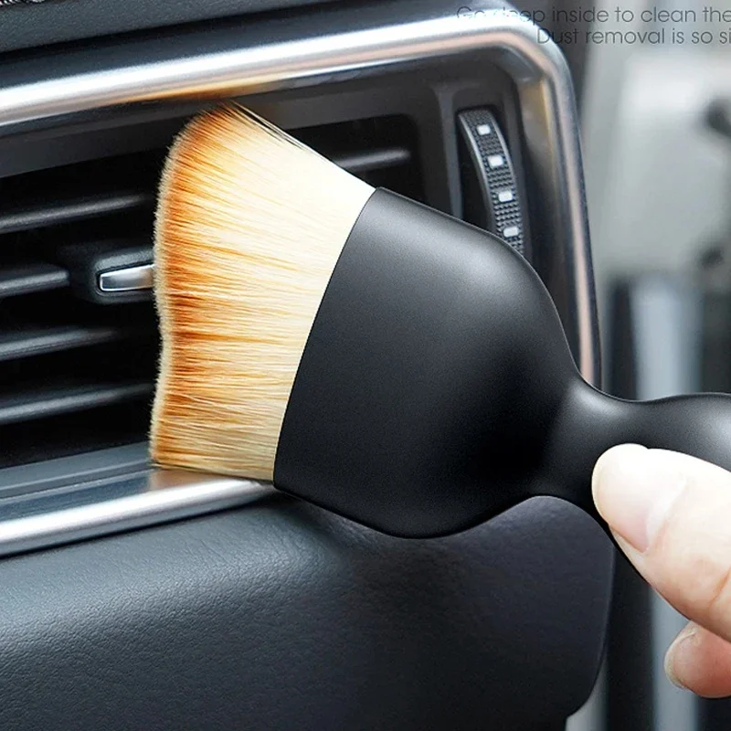 Spazzola morbida per la pulizia della presa d'aria dell'auto con involucro Strumento per la pulizia degli interni dell'auto Spazzola per auto artificiale Spazzola per spolverare le fessure dell'auto Dettagli dell'auto