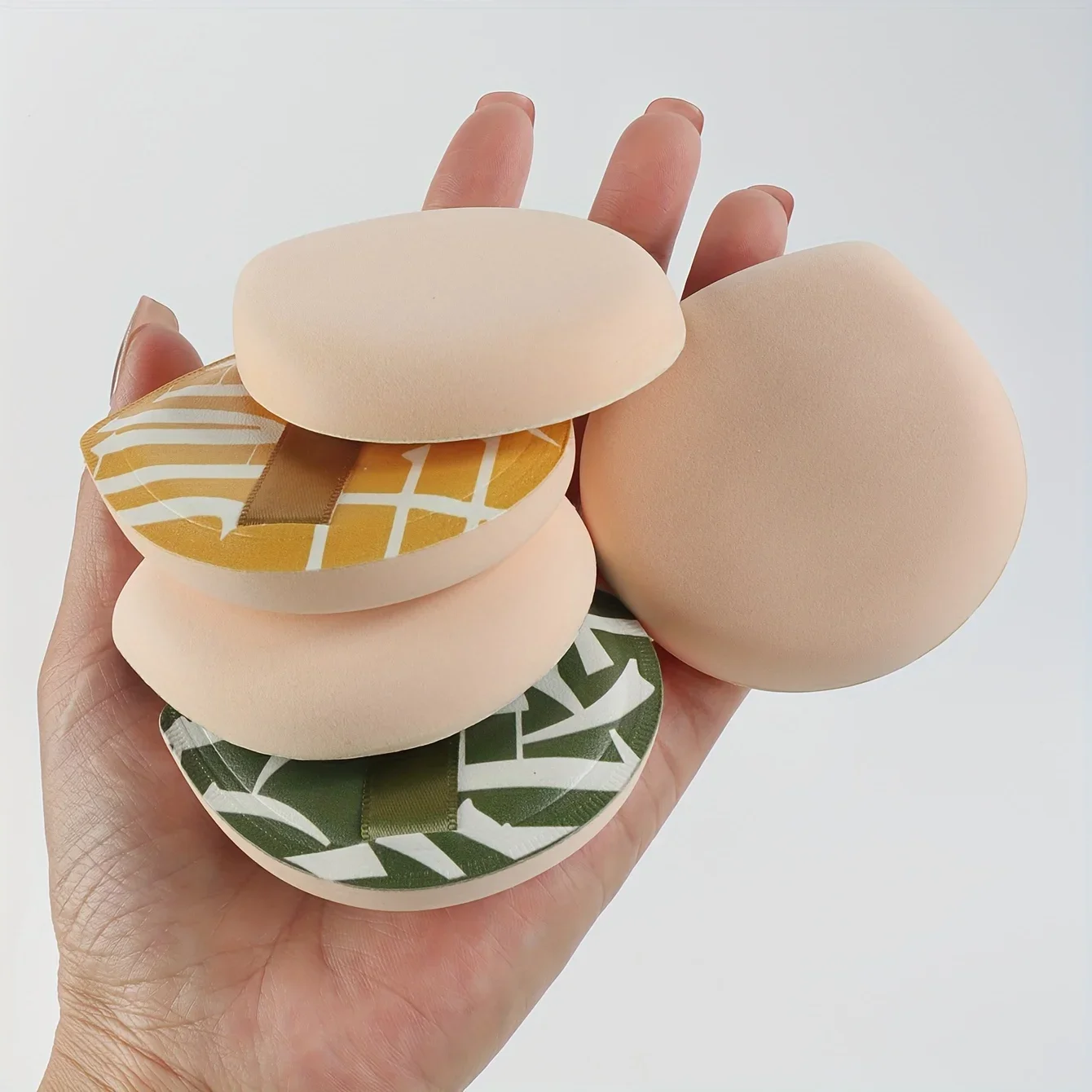 Velvet Makeup Sponge - Dual Use for Cream & Liquid Foundation | Vegan Hypoallergenic Contouring Tool All Skin Types