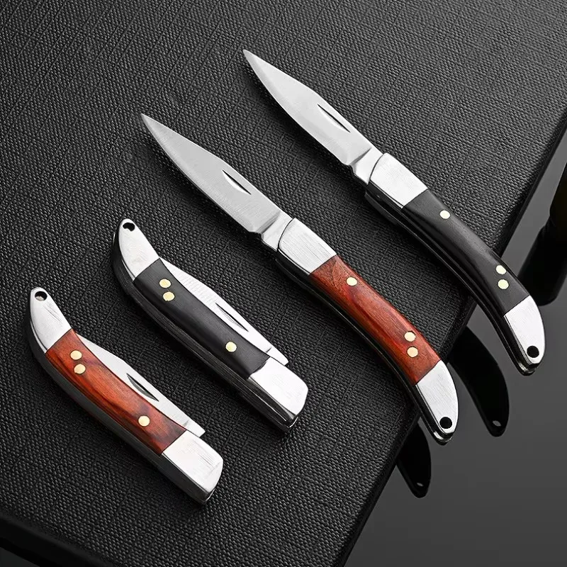 Coltello tascabile da campeggio EDC Coltello pieghevole con manico in legno, mini coltello portachiavi, coltello in acciaio inossidabile, perfetto per la pesca all'aperto