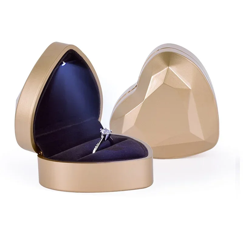 Creative Heart Shaped ไฟ LED กล่องเครื่องประดับ High-end ข้อเสนอสารภาพแหวนกล่องเครื่องประดับกล่องจี้