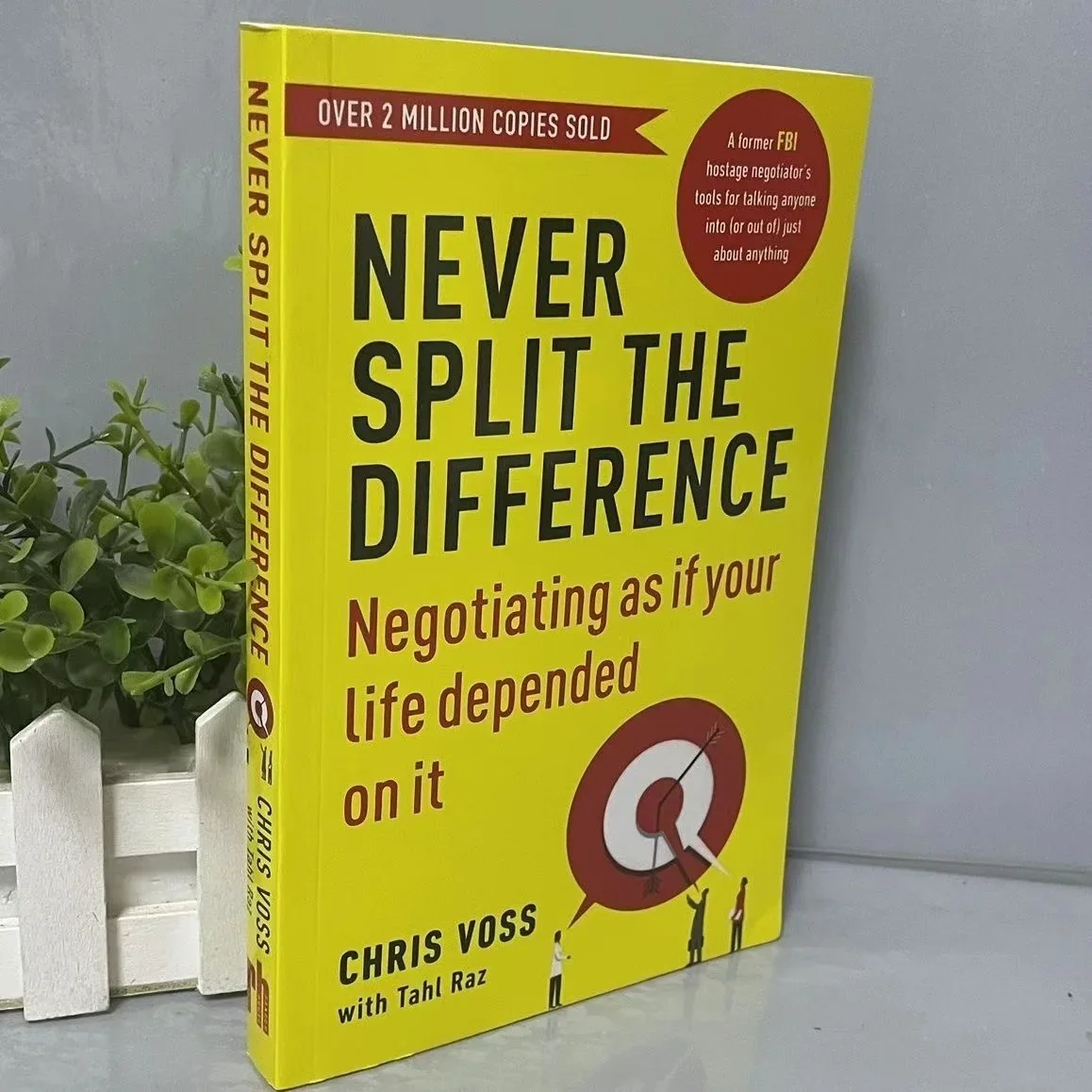 違いを決して分割しない Chris Voss 著 大人向け英語の本 交渉 心の知能指数 新規掲載
