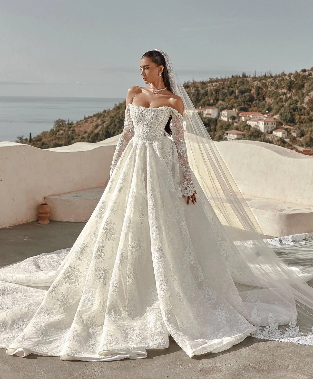 ที่กําหนดเองชุดแต่งงานลูกไม้แขนยาว Estilo Princesa Elegantes สีขาว Bespoke Vestido Abiti Da เจ้าสาว Noiva Vestido de novia