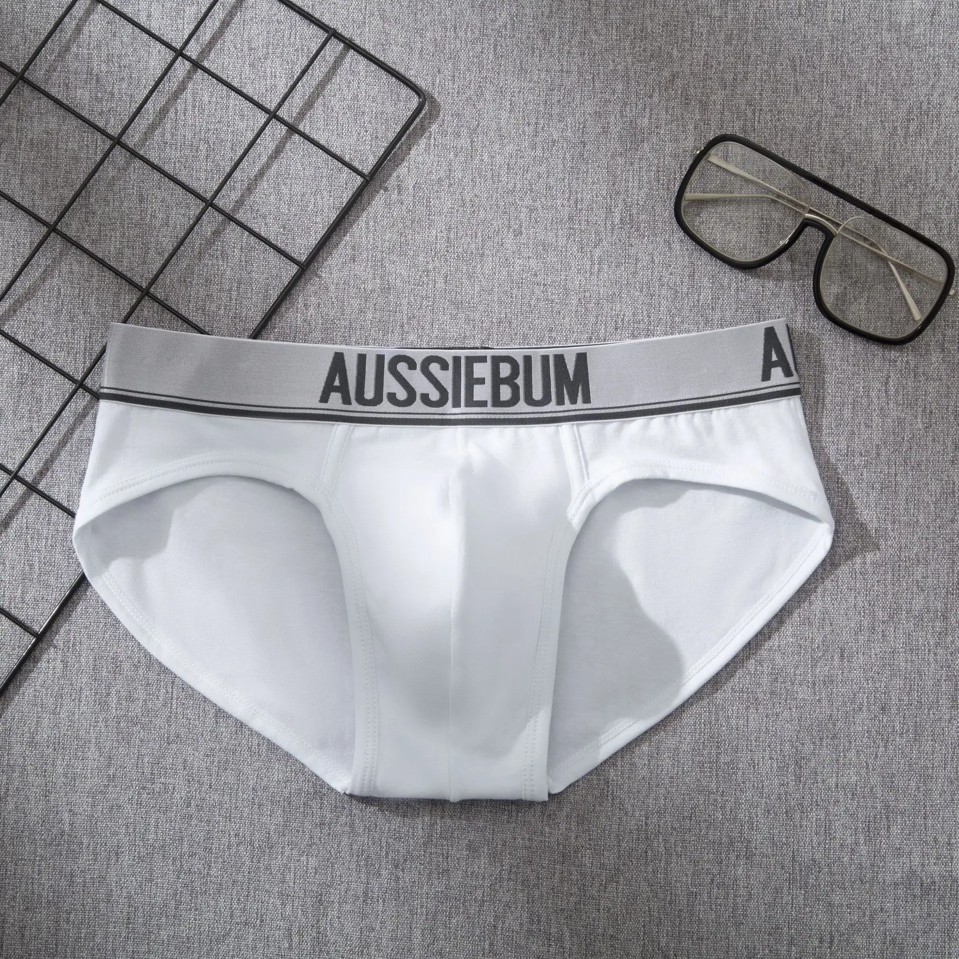 Nuevos calzoncillos de algodón puro de cintura baja, cómodos y transpirables, calzoncillos de moda para jóvenes