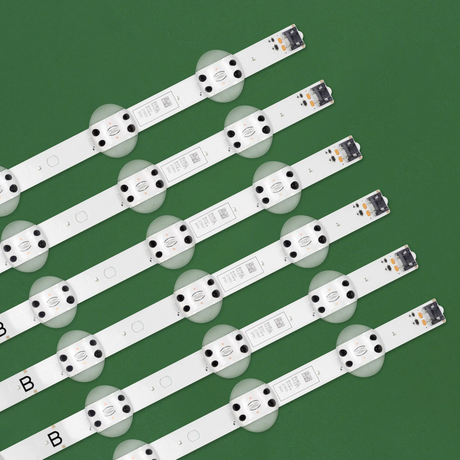 Listwa oświetleniowa LED 82 un8570pub 82 un8570aud 82 um7580pva 82 um7600plb 82 um7500pta 82 um7500pta 82 um7570pub 82 um7600 82 um7580 82 um7570 82 un8500