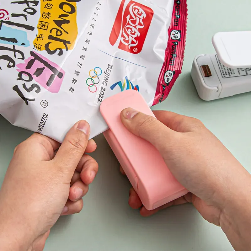 Mini Wärme Tasche Verpackung Sealer Tragbare Plastiktüte Clip Versiegelung Maschine Lebensmittel Lagerung Dichtung Snack Versiegelung Küche Gadgets