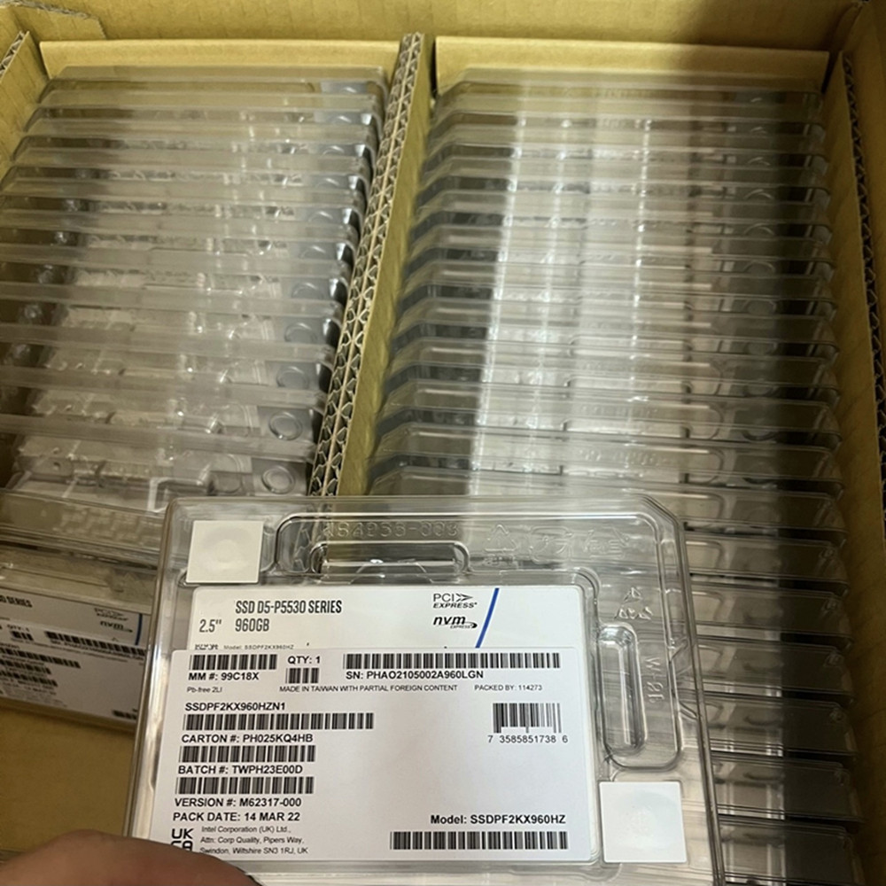 Nuovo originale Intel SSD P5530 960G 1.92T 3.84T U.2 PCIe 4.0X4 Enterprise SSD D5-P5530