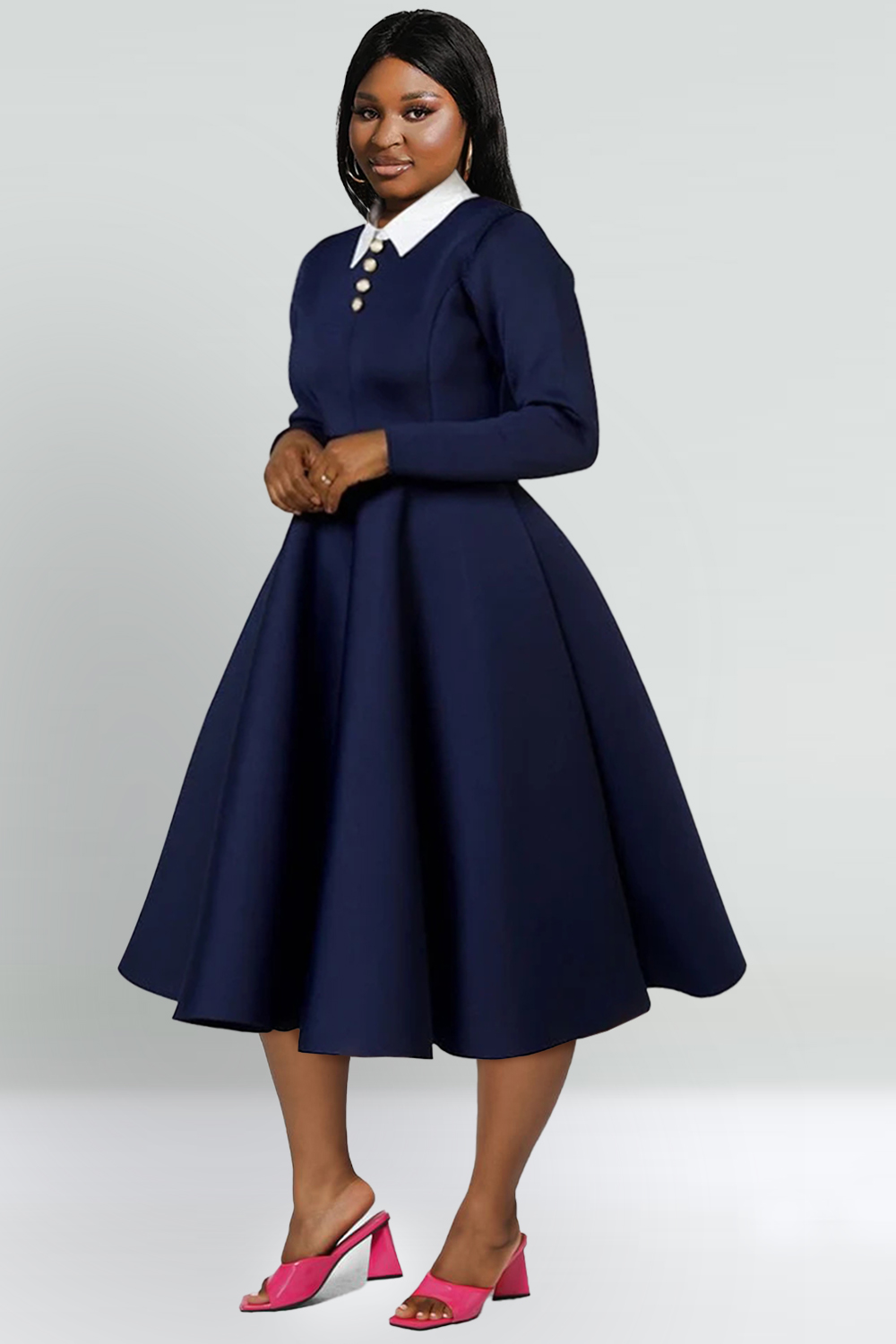 Женское платье-трапеция в складку, с длинным рукавом и пуговицами