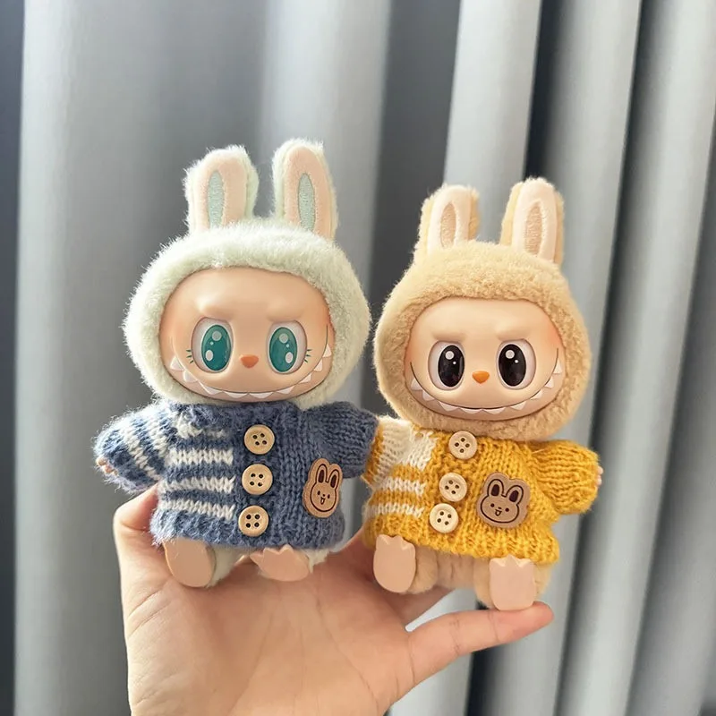 17 センチメートル Labubu 服ペンダント Labubu 座っているパーティークマラベルスカーフ帽子人形アクセサリー Labubu 衣装