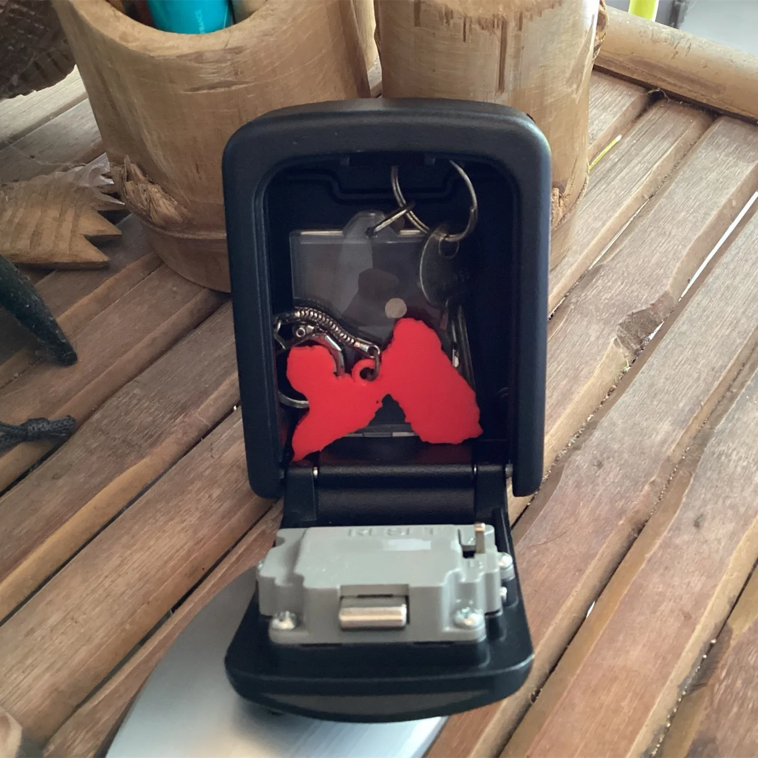 กล่องล็อคกุญแจติดผนังสังกะสีอัลลอย Key ปลอดภัยกล่อง Weatherproof 4 Key Storage กล่องล็อคความปลอดภัยในร่มกลางแจ้ง