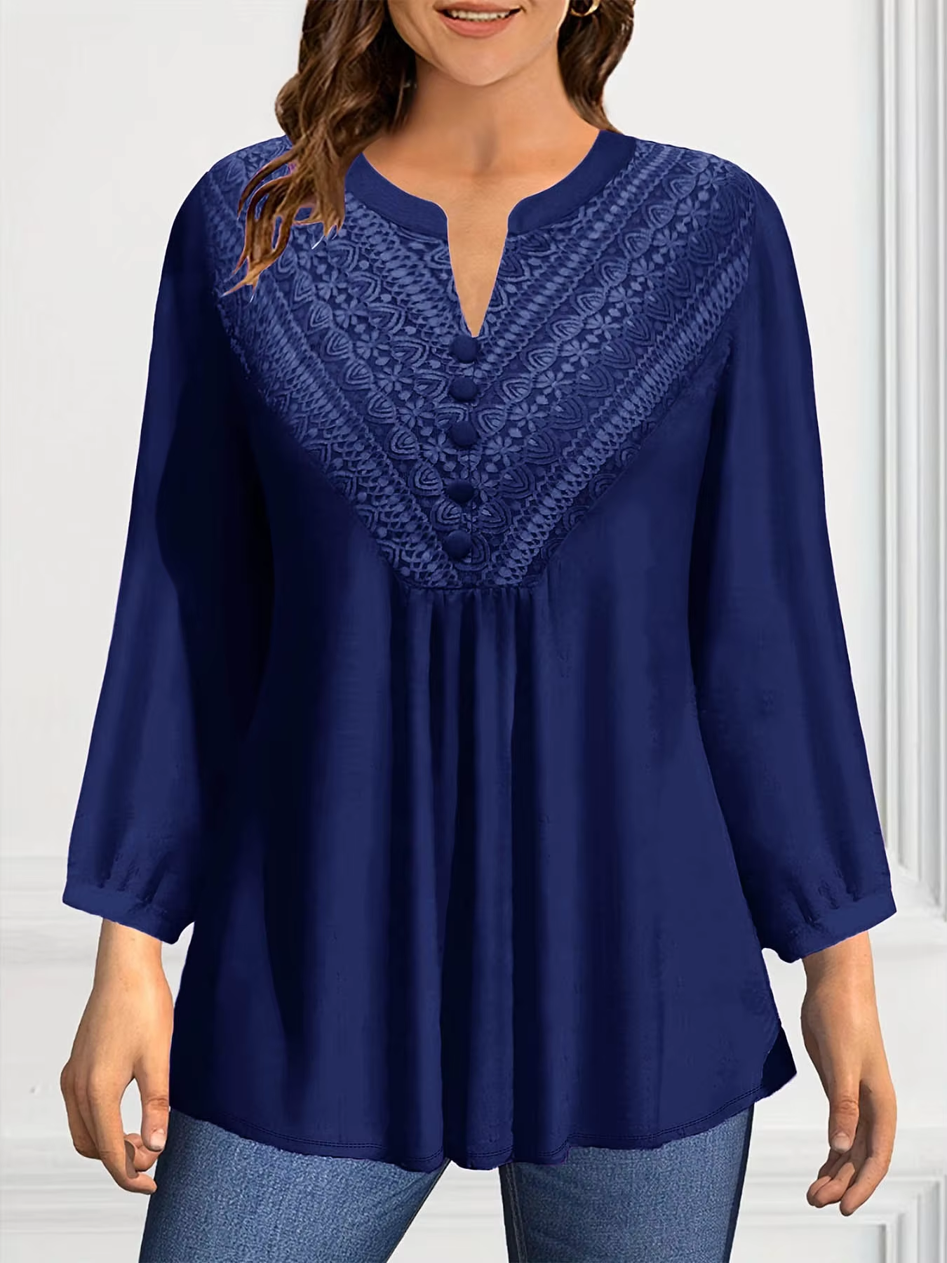 Frauen Casual Plus Größe Blusen Taste V-ausschnitt Spitze Elegante Casual Solide Plissee Mode Langarm Herbst Shirts Tops 2025