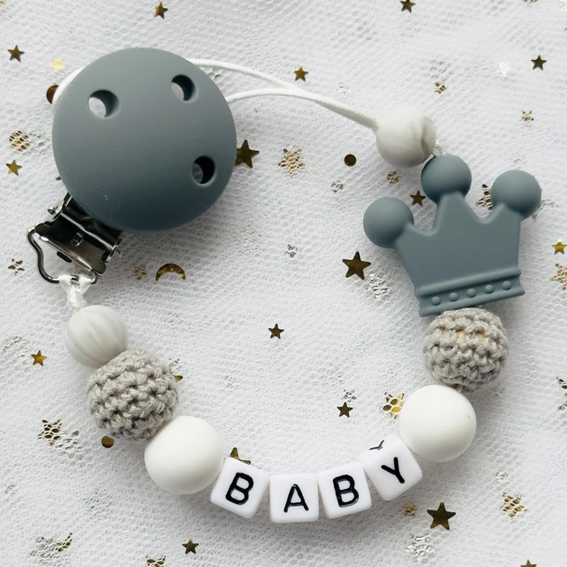 Nuevo DIY nombre personalizado cuentas de silicona anillo de madera Clips para chupete cadenas de dentición seguras mordedor amigable chupete Clips de haya soporte regalo