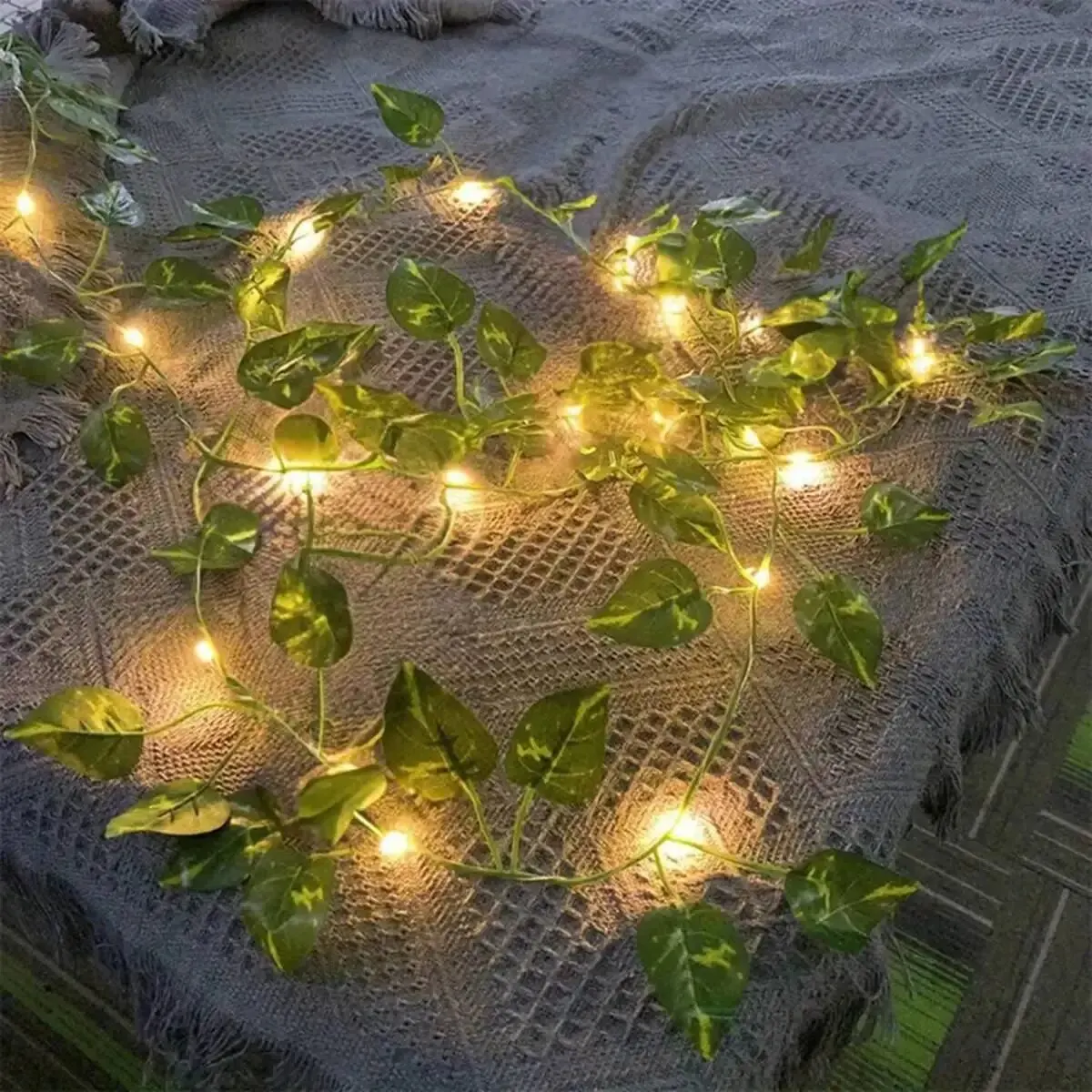 스트링 마당 조명 배터리 작동 LED 녹색 잎 램프, 새해 야외 파티 웨딩 침실 장식에 적합, 2M20, 1 개