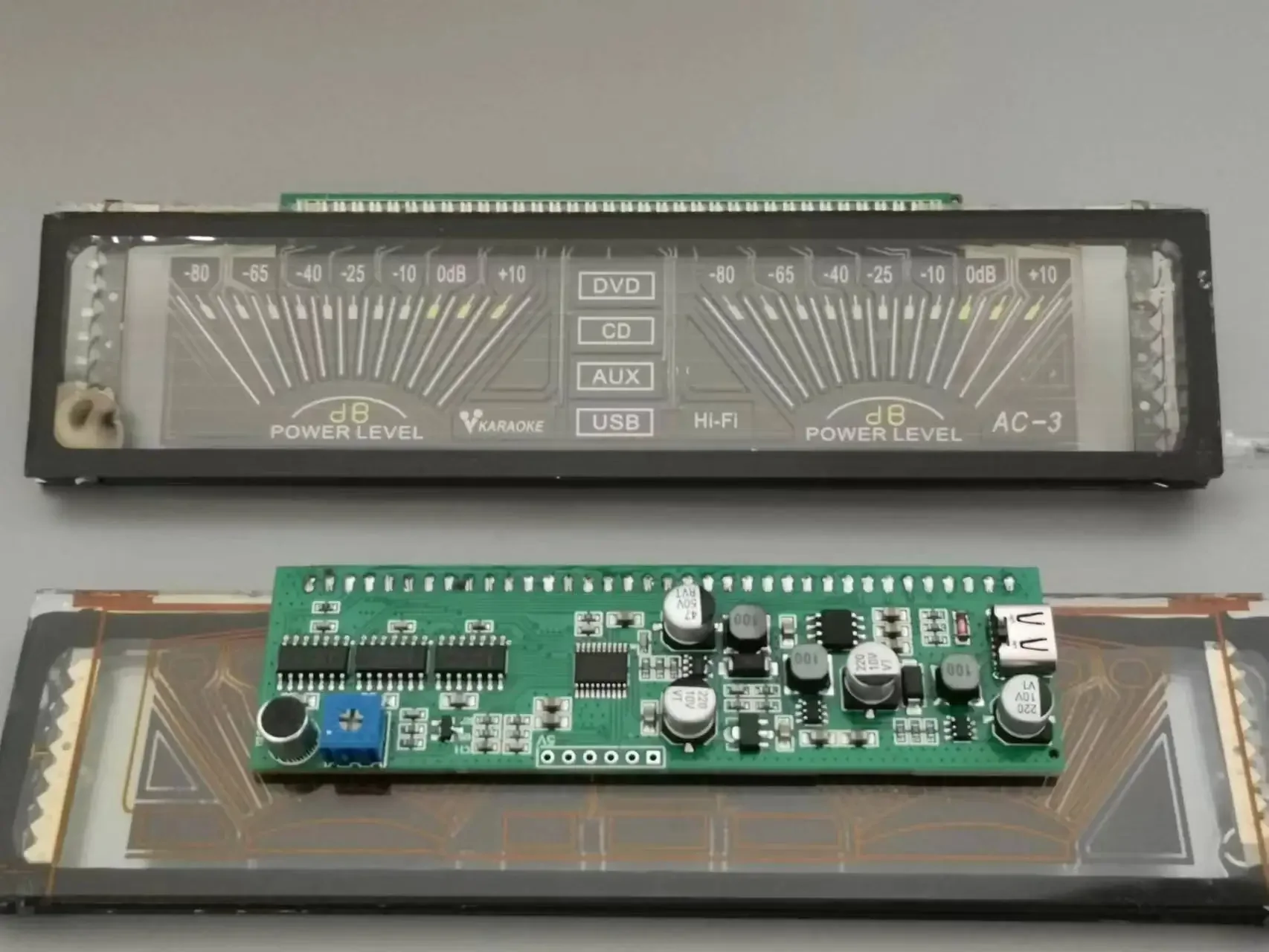 Display multimediale, schermo fluorescente VFD, luminosità di alta qualità e stabile, altoparlante amplificatore, spettro Display auto