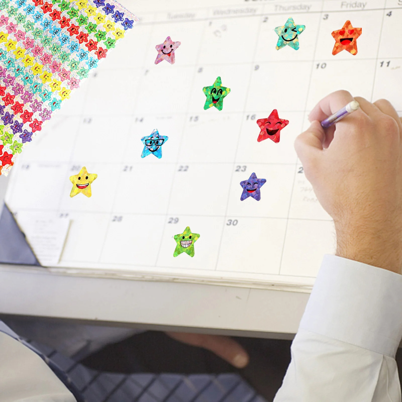 1500 adesivi con piccole stelle in lamina glitterata, 15 disegni di adesivi con faccia felice per la ricompensa degli studenti