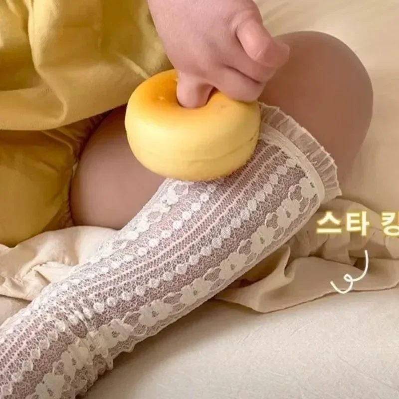 Medias hasta la rodilla de encaje para niña, calcetines de princesa dulce de estilo real para bebé, calcetines adorables y bonitos con flores, calcetín japonés de Lolita
