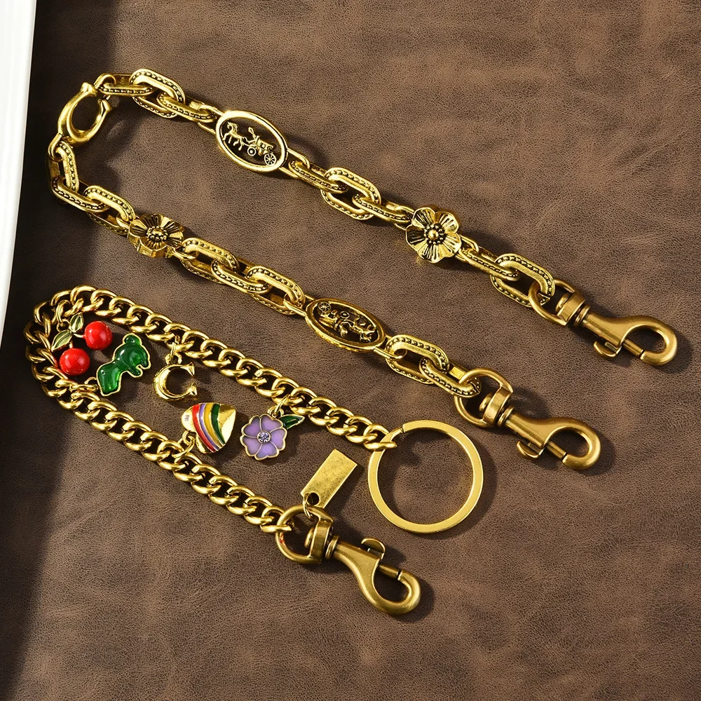 LLavero de cereza brillante, colgante para bolso, llavero colorido de moda para coche, llavero de flores de Metal, regalos exquisitos, recuerdos