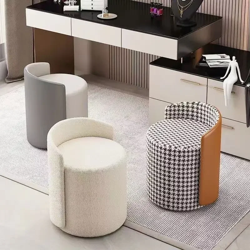 Silla de maquillaje para dormitorio con respaldo, taburete de tocador de lujo ligero pequeño para el hogar, tocador sencillo y elegante, asientos cómodos