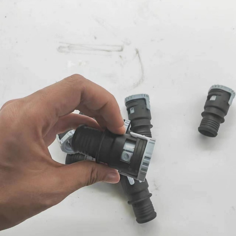 1pcs Wiring Harnesses Connectors Plastic Connector-19.05MM Heater Water Pipe Connector for FORD Kuga JT-FORD Bv6z18472w