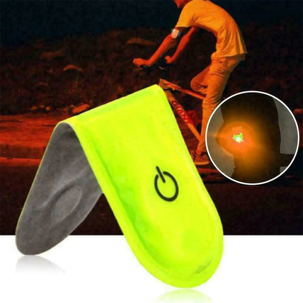 Clip riflettente per luce di sicurezza magnetica a LED per sport all'aria aperta su stroboscopico in esecuzione a piedi per bici da ciclismo avvertimento riflettore Clip di avvertimento