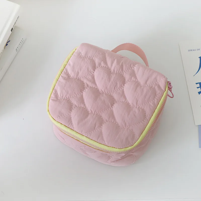Koreanische Version Nette Liebe Make-Up Tasche Große Kapazität Tragbare Reise Handtasche Kulturbeutel