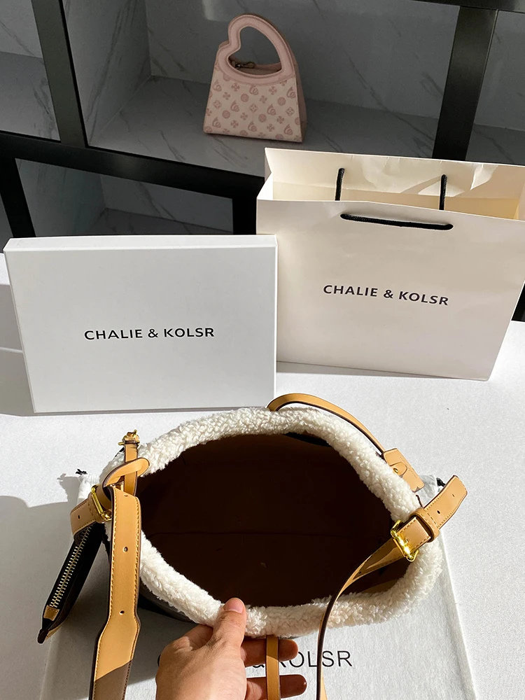 CHALIE&KOLSR レトロ ラムファートートバッグ 大容量 通勤 ショルダーバッグ ソフトレザー カジュアルスタイル おしゃれ トレンド