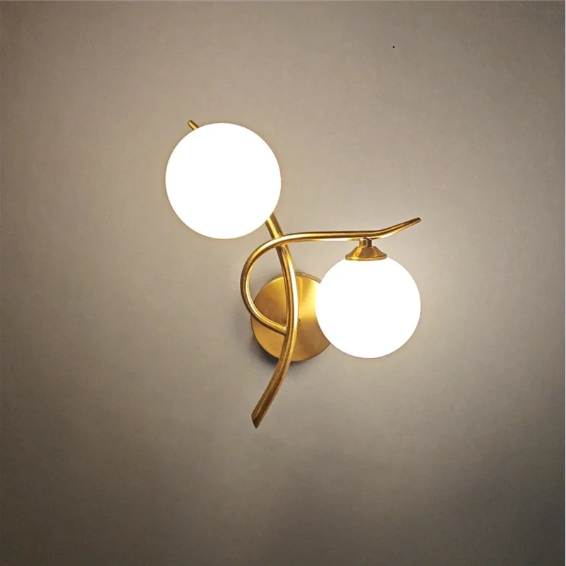 Bắc Âu Hiện Đại Sắt Đèn Tường LED Phòng Ngủ Giường Đèn Học Hành Lang Phòng Trong Nhà Dán Tường Kính Bóng Trang Trí Đèn Gắn Xe Đạp e27