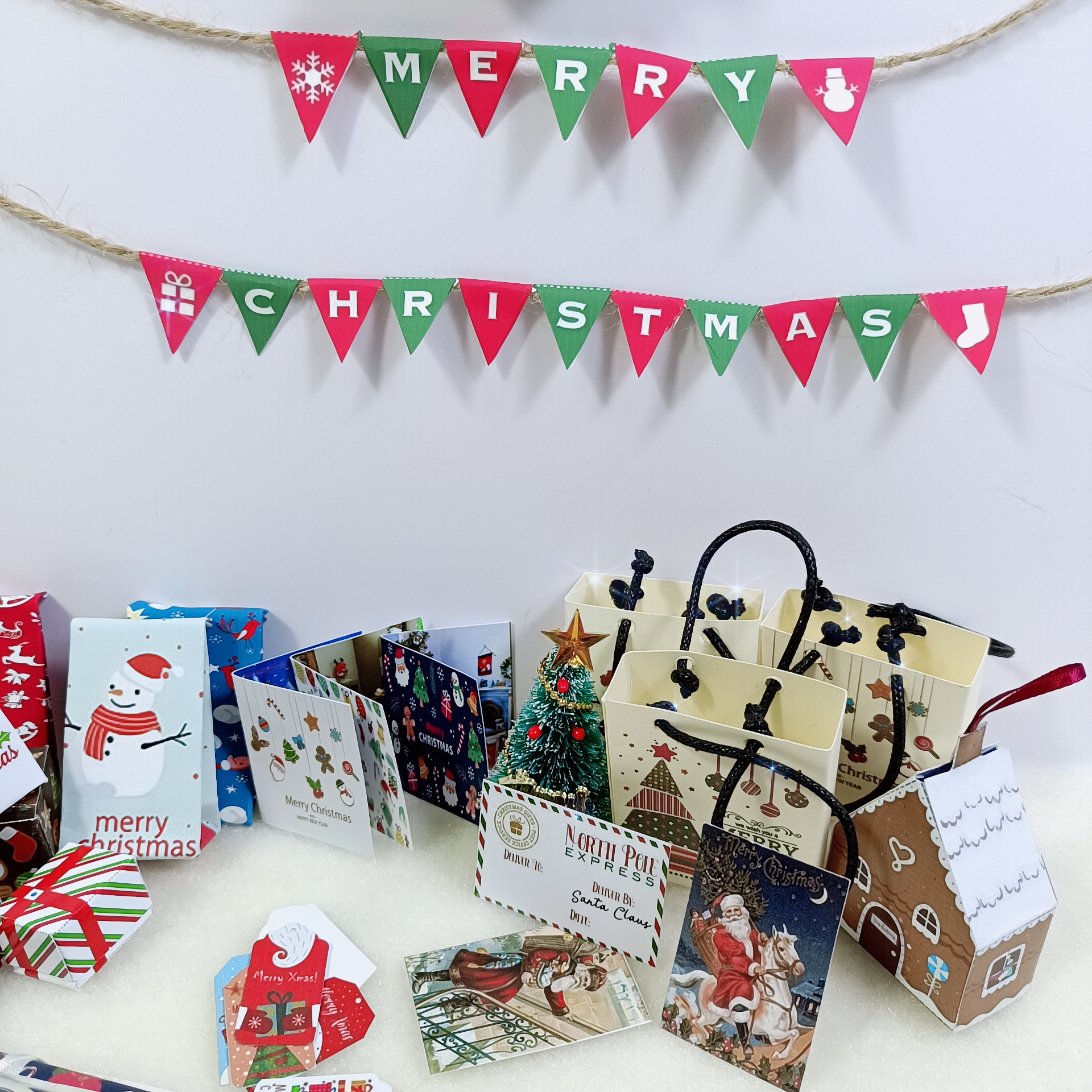 Cadeau de Noël l'inventaire pour poupée, maison de courses, cartes de vministériels x à l'échelle, affiches, cartes postales, sacs, petites boîtes cadeaux, accessoires, nouveau, 1/6