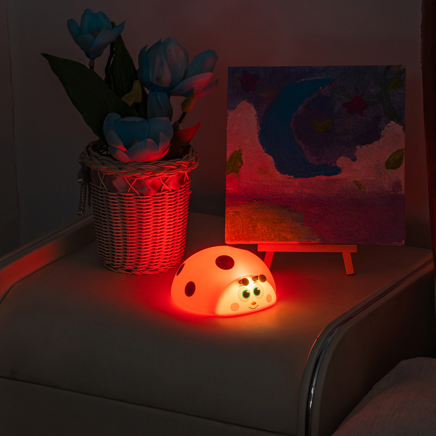 Night Light Silicone Nursery Sleeping Lamp Touch Control Nightlights USB Rechargeable Table Lamp for Baby Child Cute Ladybug
