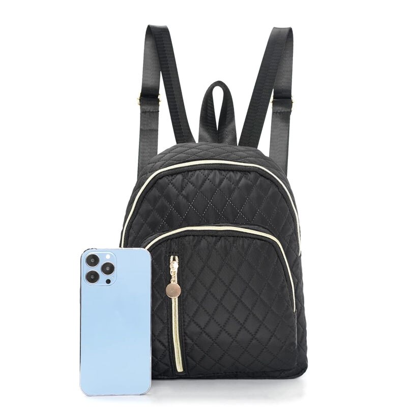 Mochila clássica com padrão acolchoado