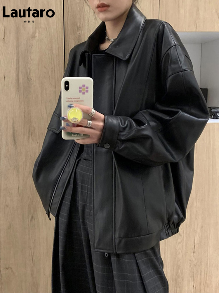Lautaro Frühling Herbst Kühlen Retro Casual Übergroßen Schwarz Wasserdicht Weiche Faux Leder Jacken für Frauen Zipper Elastische Taille 2022