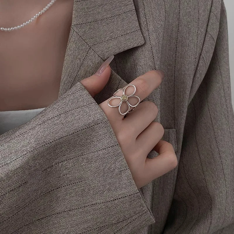 925 แหวนเงินสเตอร์ลิงสําหรับผู้หญิงคู่ Minimalist Handmade ดอกไม้ขนาดใหญ่แหวนเครื่องประดับของขวัญป้องกันโรคภูมิแพ้