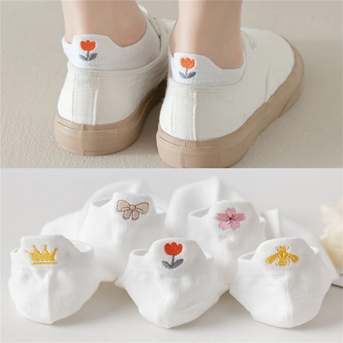 Dreamlikelin 5 Paare/los Gestickte Atmungsaktive Mesh Weiße Socken Weibliche Nette Krone Liebe Biene Sakura Bowknot Kurze Socken