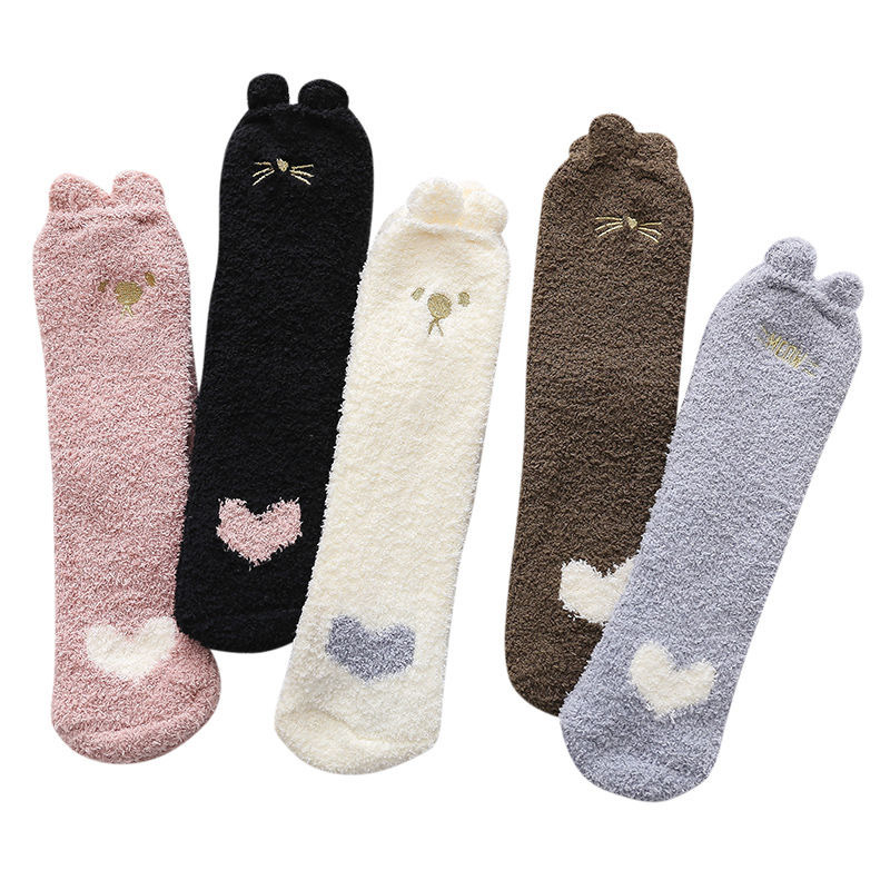 5 paia di calzini caldi e sfocati con animali dei cartoni animati, calzini caldi in pile corallo di lunghezza per l'inverno, calze e calzetteria da donna