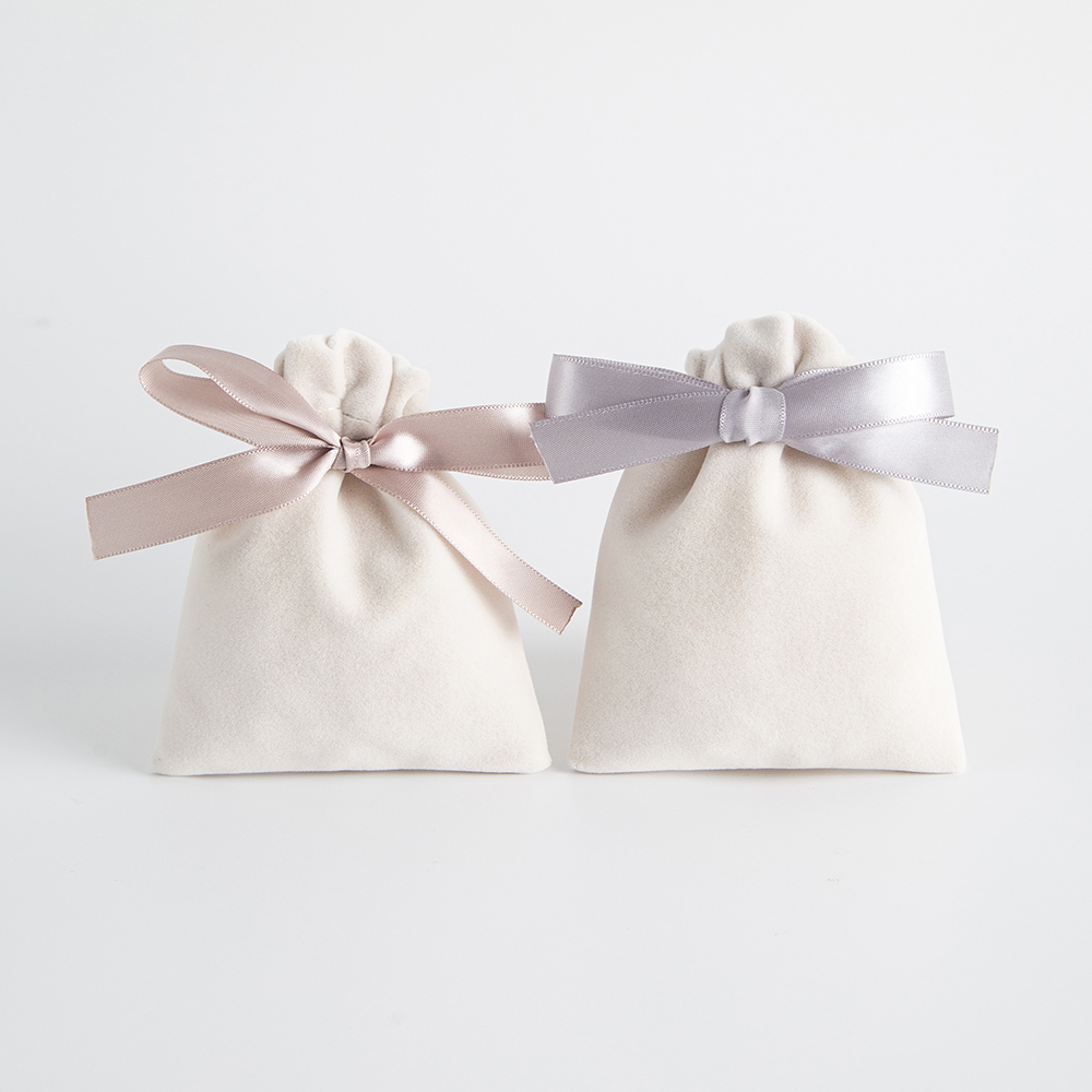 5pcs/Lot Bulk Beige Velvet Pouches Ribbon Jewelry Packing Display Storage For Wedding Candy Gift Travel Drawstring Dust Bags