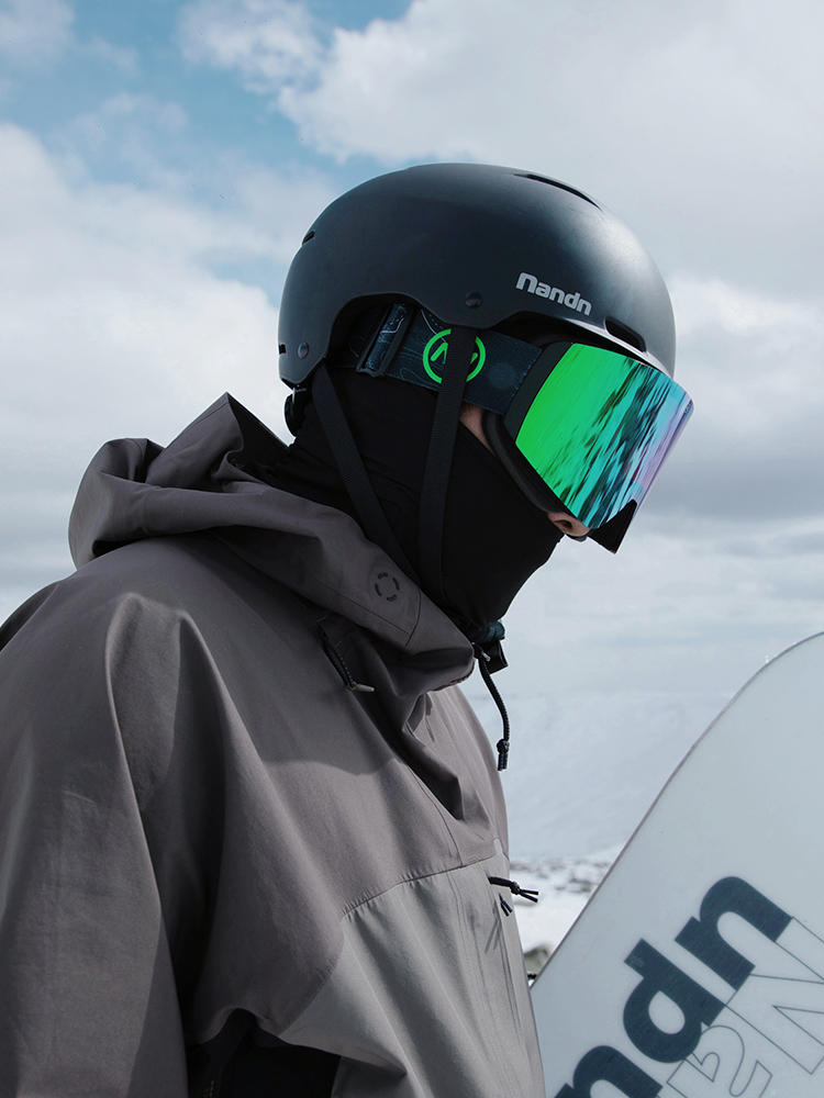 NADN スキーヘルメットスノーボードカーボンファイバー衝突防止ヘルメット大人のスキー用品オートバイスノーヘルメット
