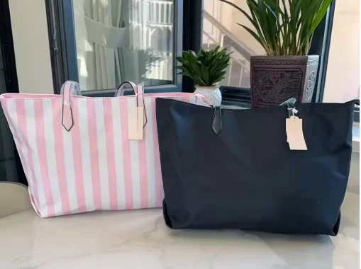 Женская большая белая и розовая сумка через плечо