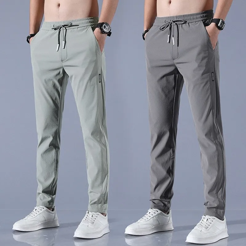 2025, Sommer, schlanke neue koreanische Version, Übergröße, trendige gerade Röhre, leichte Business-Eisseide-Freizeithose für Männer, Slim-Fit-Hose