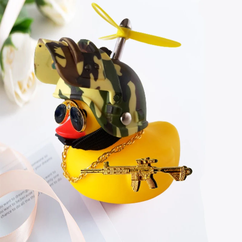 Vento quebrado borracha pato motor acessórios pato amarelo com capacete auto acessórios do carro pato no carro decoração interior