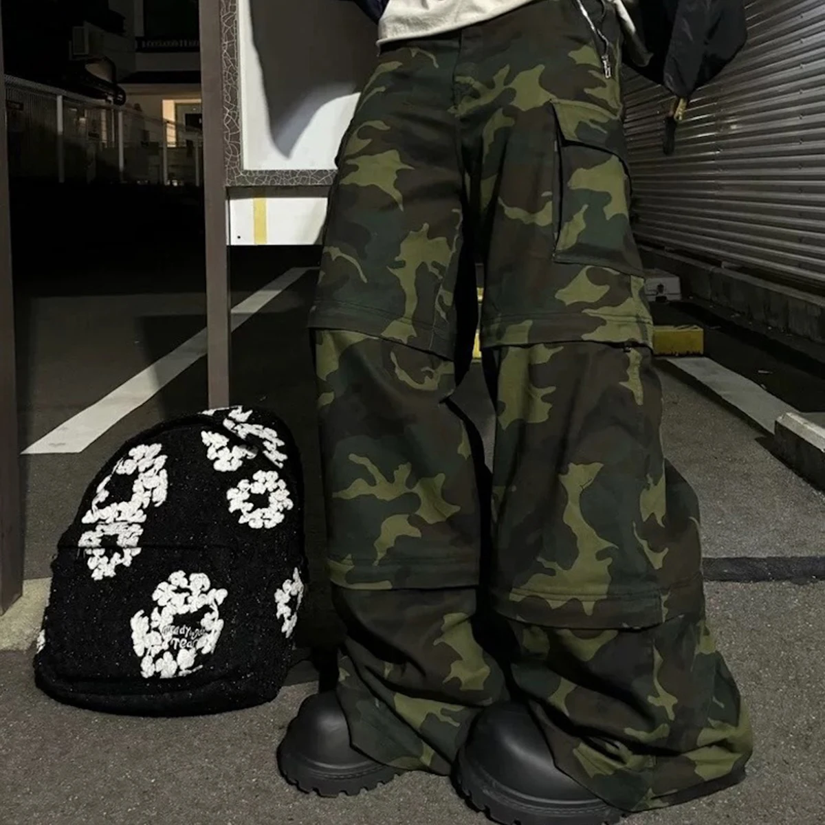 Calças cargo camufladas com vários bolsos, combinando com cores, para homens e mulheres, streetwear, patchwork, macacão folgado, pernas largas, calças soltas