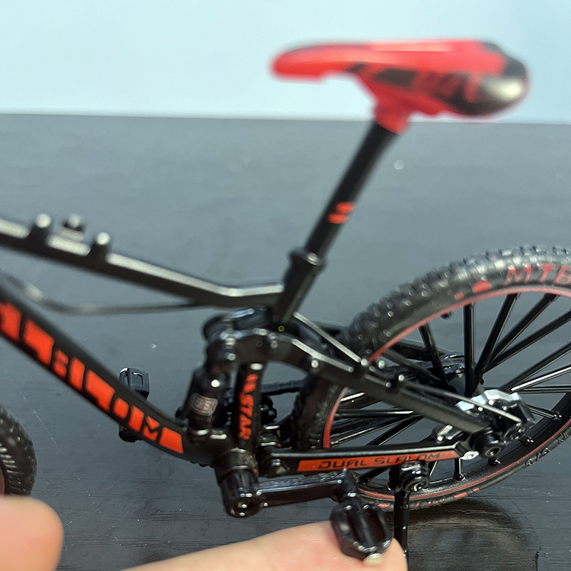 1:10 Mini modèle alliage vélo moulé sous pression montagne doigt course rouge vélo adulte Simulation Collection cadeaux jouets pour garçons 14 +