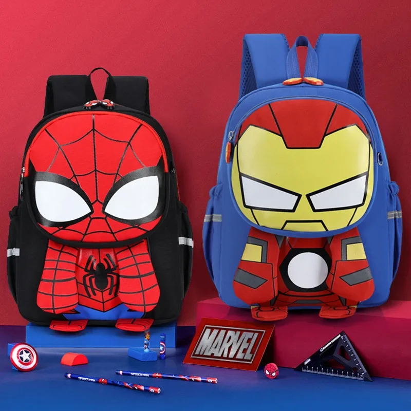 Tornister dla dzieci śliczny plecak dla dziecka w wieku przedszkolnym kreskówka anime Spider-Man chłopcy i dziewczęta wychodzą na zewnątrz, aby zagrać w lekki plecak