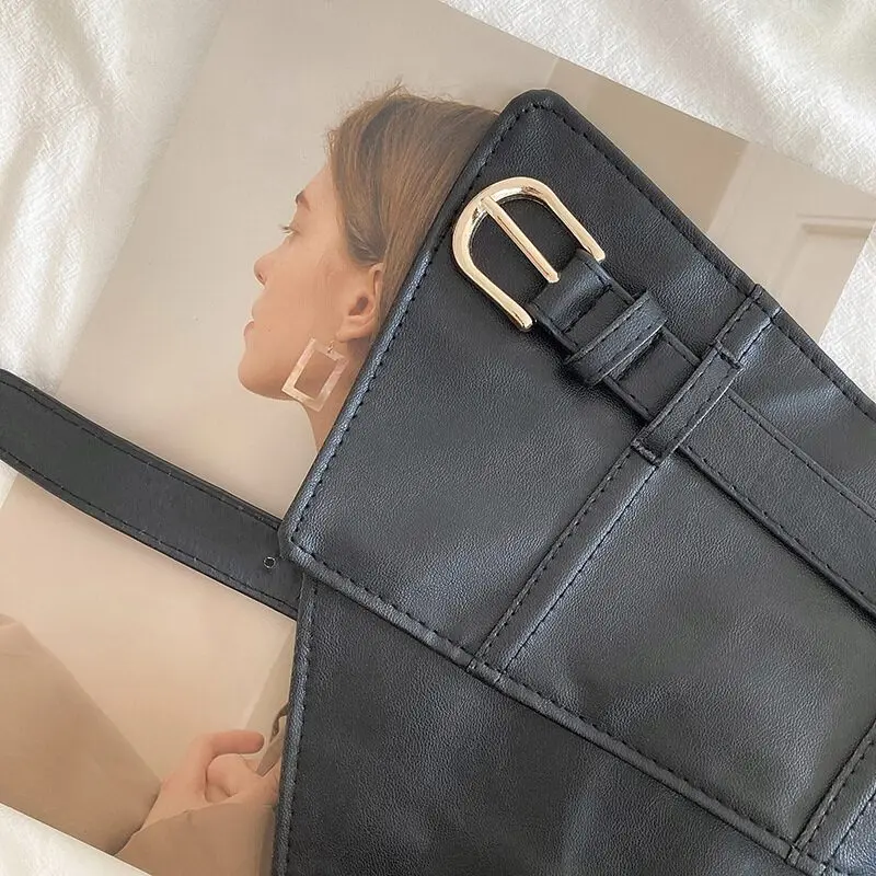 Cinture larghe classiche con fibbia ad ardiglione Cintura elastica nera in PU Cintura alla moda con corsetto Waspie Cintura classica per cappotti per donne e ragazze