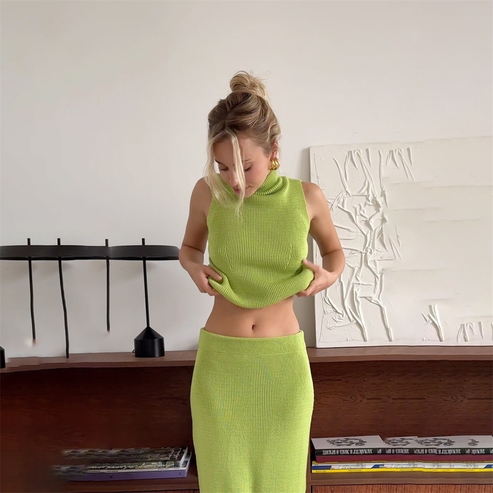 2024 New Solid Color Sleeveless Knitted Turtleneck One Pieces High Waisted Knitted Long Skirts Women Elegant Slim Half Skirt Set