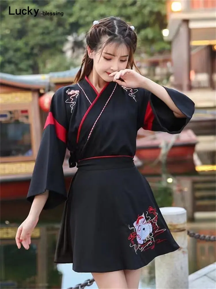 Japońska sukienka Kimono kobieta czarny biały wyszywany wzór kota spódnice Vintage odzież azjatycka Yukat Party Anime Cosplay kostium harajuku