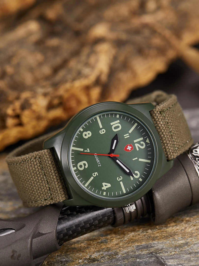 Fashion Watch for Men Easy Read Dial Simple Military Sports Quartz Reloj Canvas Strap New Wristwatch Army Green Dial New Clock