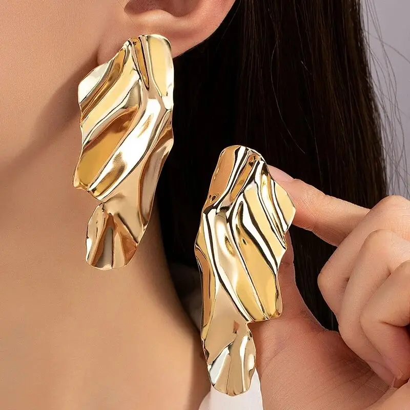 Nuevos pendientes colgantes largos exagerados para mujer, pendientes colgantes de Metal trenzados grandes, joyería europea de moda para las orejas