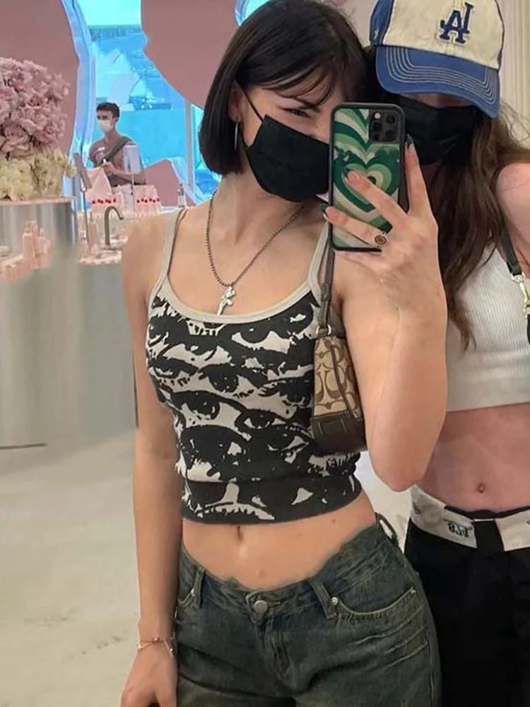 Camiseta gótica com estampa de retrato, estética y2k, tops curtos, colete de manga curta, harajuku, streetwear, suspensórios brancos, roupas femininas