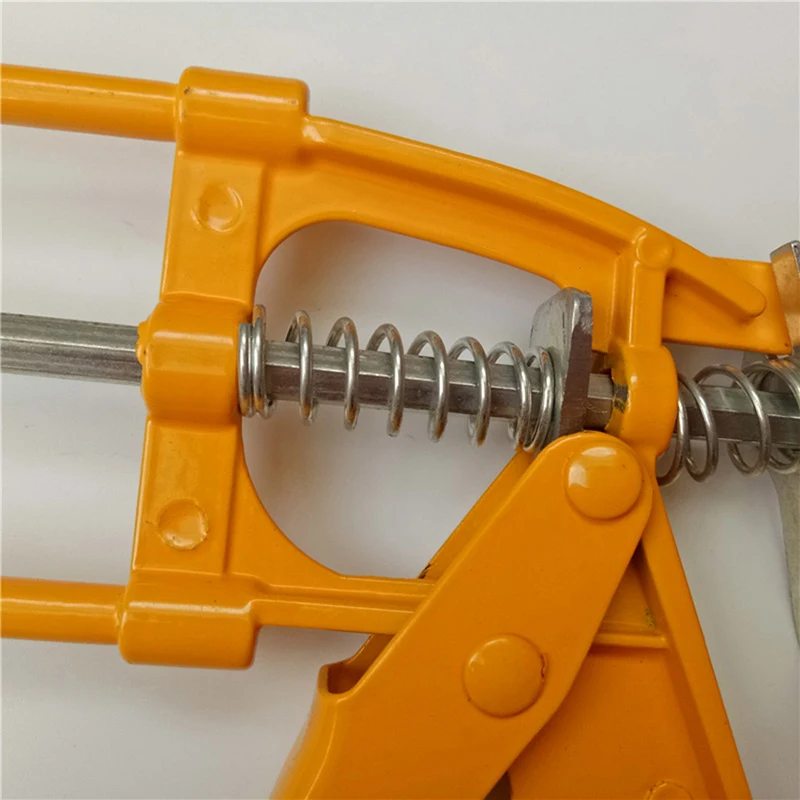 Multifunctional Manual Caulking ปืนแก้วกาวซิลิโคนกาวปืนกาวพ่นสีการตกแต่งเครื่องมือ